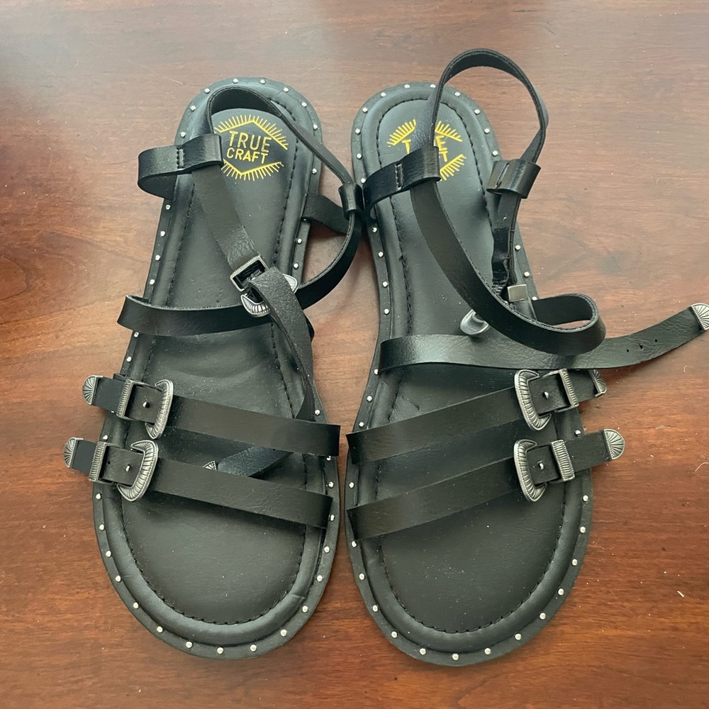 True Craft Black Strappy Sandals Size 7.5